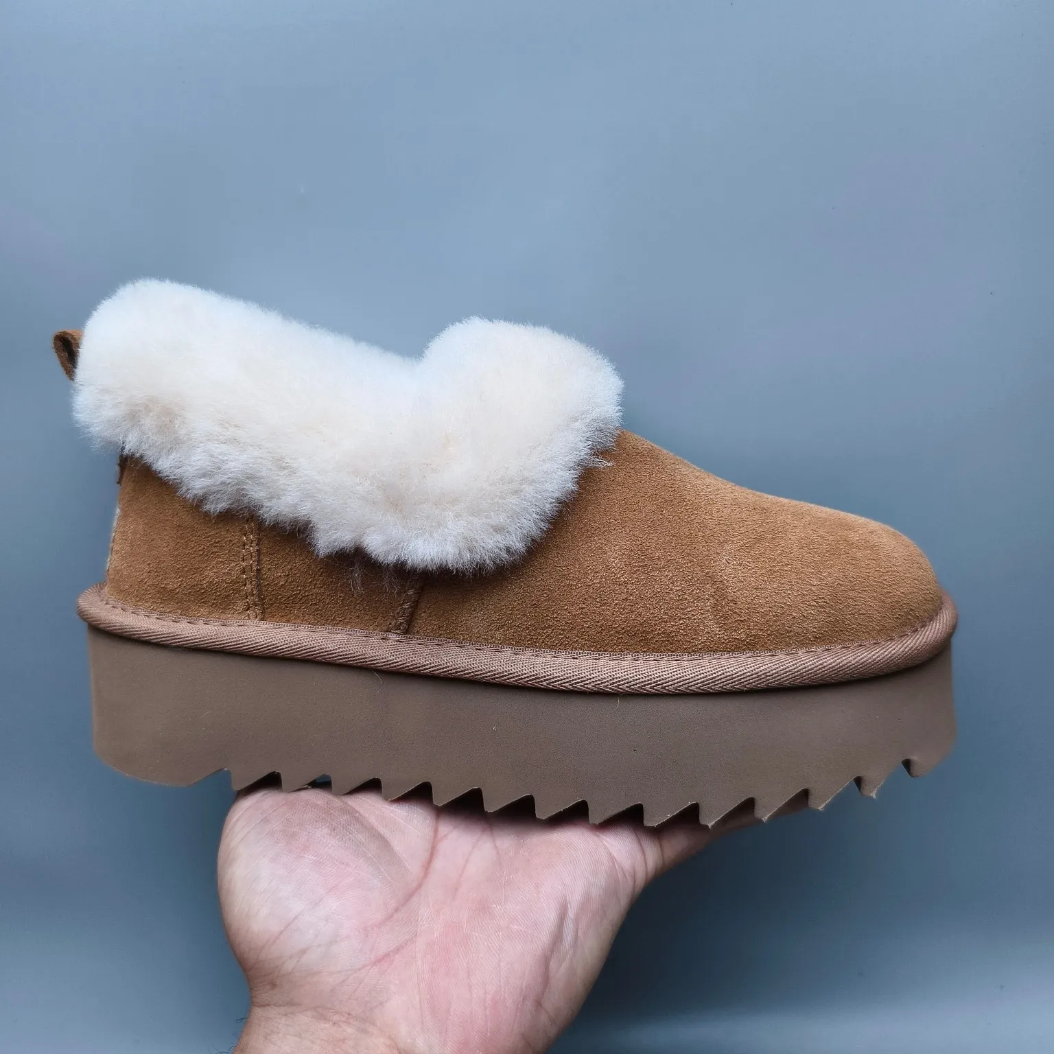💰480 UGG sheepskin all-in-one snow boots 6733 Thick-soled non-slip slip-on casual style Color: Maroon Antelope Brown Black Size: 35-40